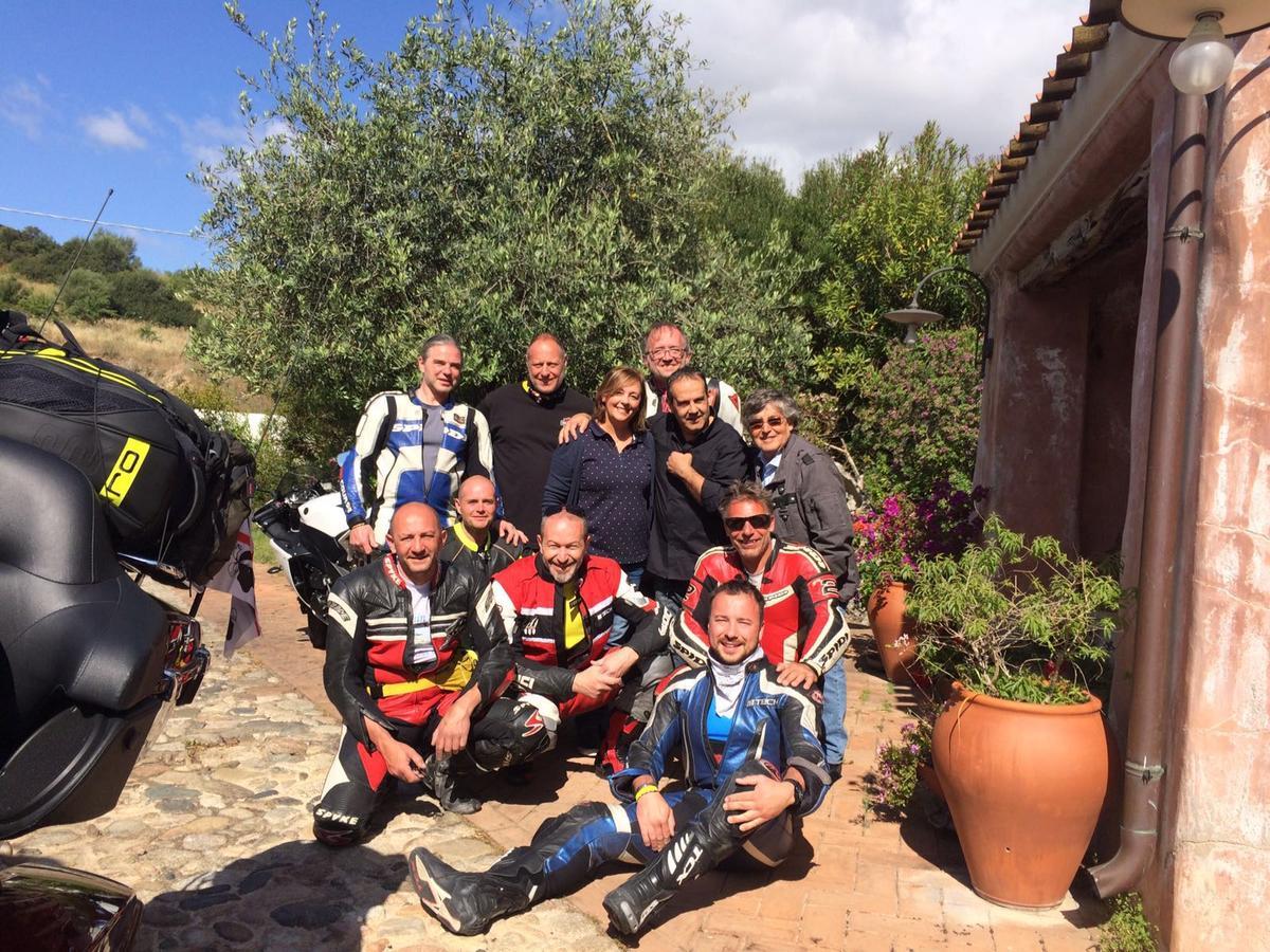 Locanda Tipica Sa Corte Oliena Luaran gambar